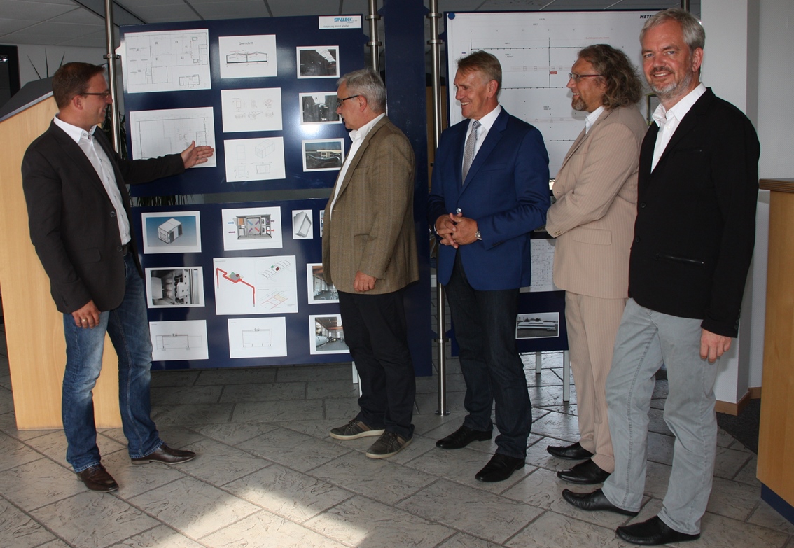 Aktuell anlässlich eines Besuch bei Igetec in Bedburg-Hau: v.l.n.r. G. Erretkamps, D. Gorißen, R.P. Hölscher, R. Klapdor, G. Maes Aktuell anlässlich eines Besuch bei Igetec in Bedburg-Hau: v.l.n.r. G. Erretkamps, D. Gorißen, R.P. Hölscher, R. Klapdor, G. Maes